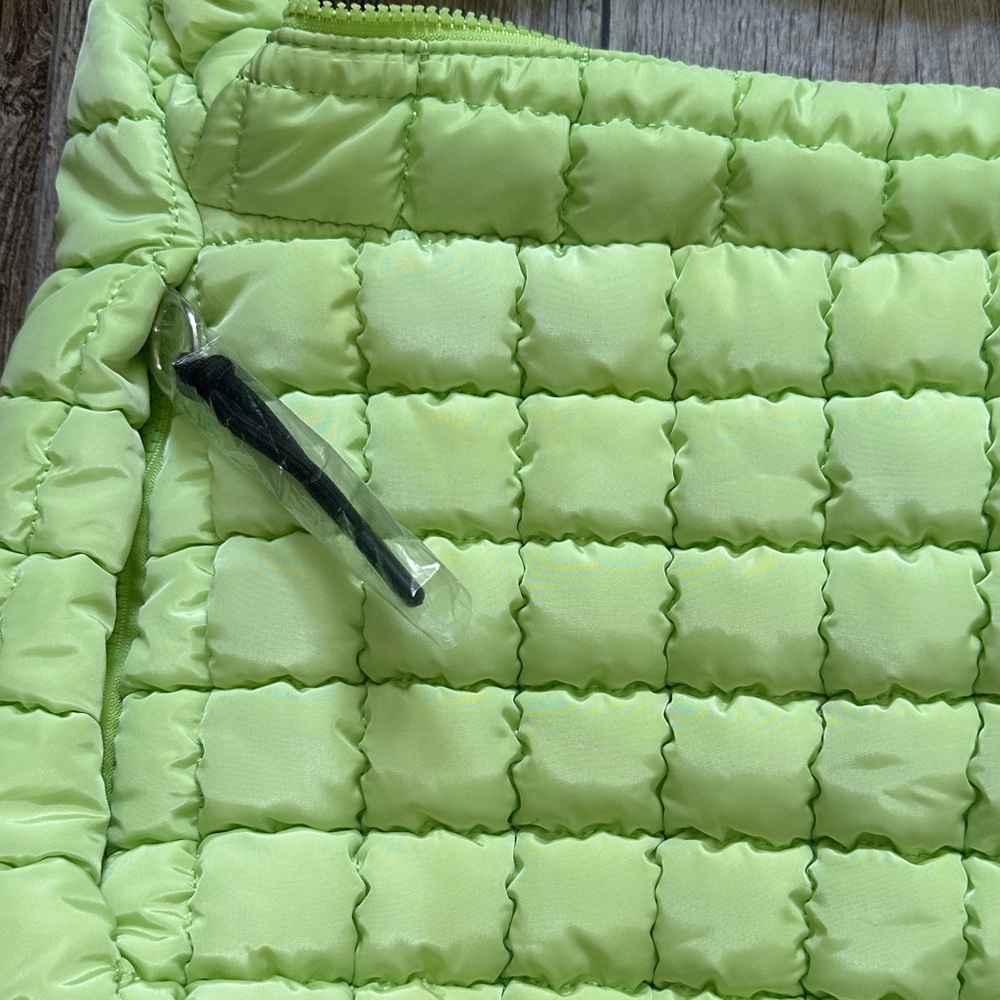 Free People Quilted Carryall Pale Neon - Lime Green - Limited Edition - Picture 9 of 11